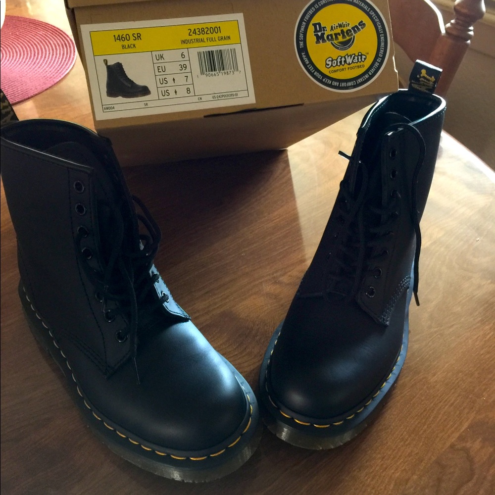 Black Dr Martins
